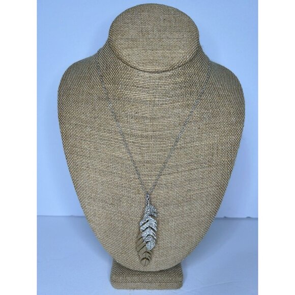 Periwinkle by Barlow Gold/Silver Tone Rhinestone Feather Pendant Necklace NEW - Picture 1 of 5